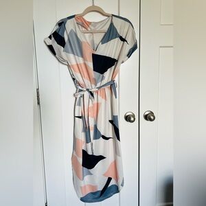 Geometric Print Tie-Waist Dress in Cream, Peach & Navy